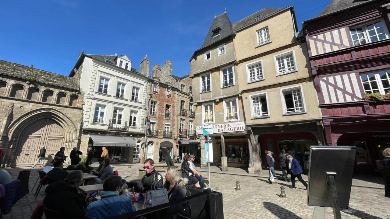 Eglantine 14 Appartement Centre Historique De Dinan Extérieur photo