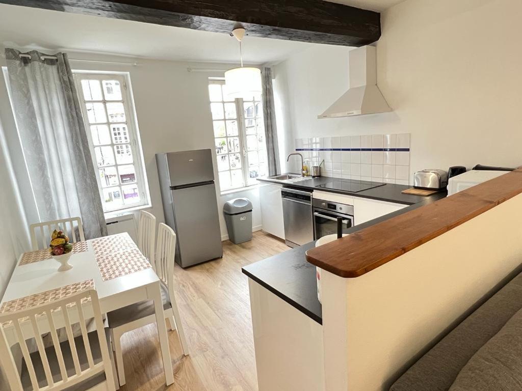 Eglantine 14 Appartement Centre Historique De Dinan Extérieur photo